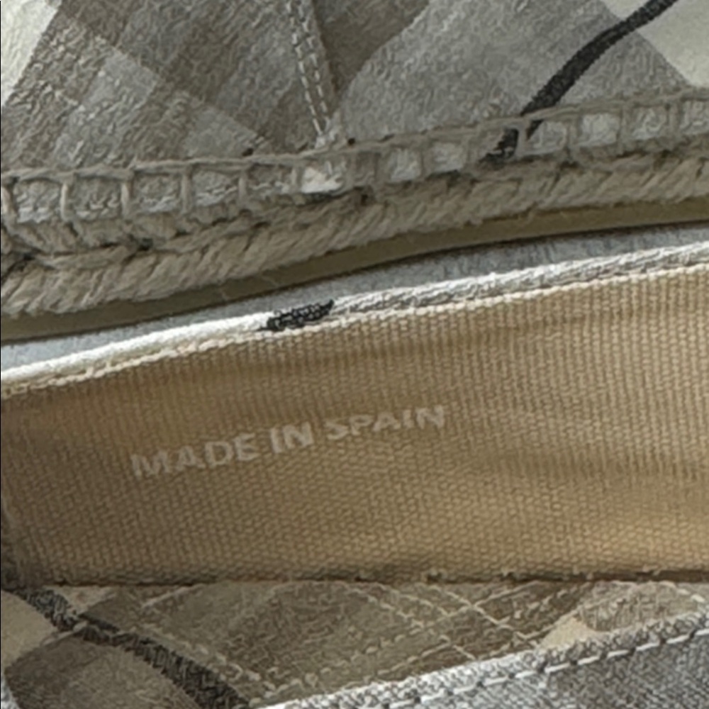 Burberry Mews Check Espadrille Flat Women Cotton Ip Check Grey Beige 9US / 39EU - Picture 8 of 13